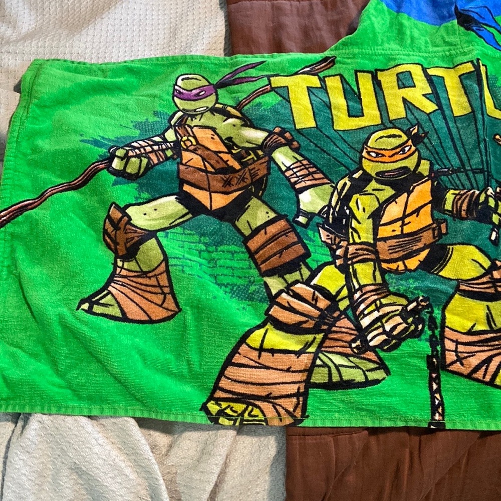 Child’s Towel with Hood.  EUC